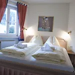 Crystls Aparthotel 4*