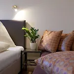 Crystls Aparthotel