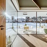 Aparthotel Crystls