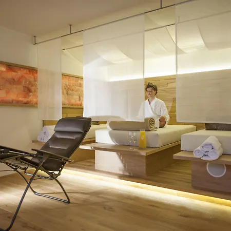 Crystls 4* فلاخاو