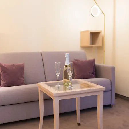 Apartahotel Crystls 4*