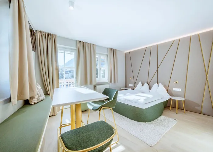 Crystls Lägenhetshotell