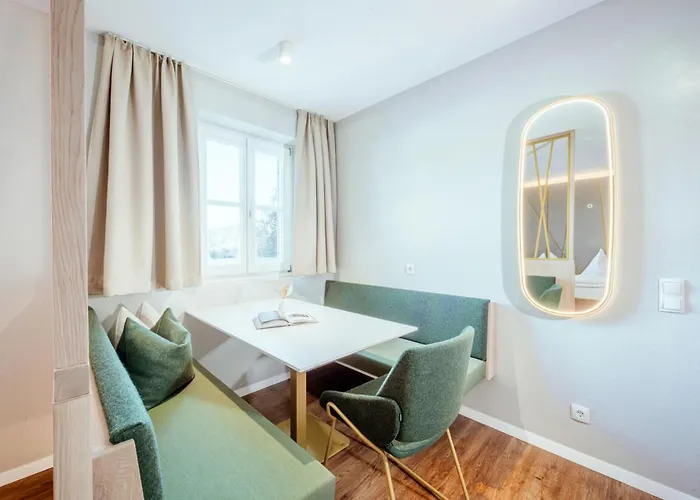 Crystls Lägenhetshotell